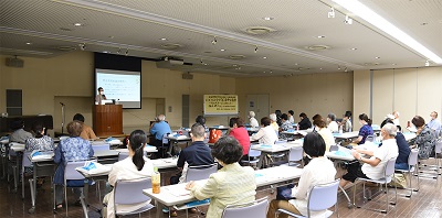 我孫子市男女共同参画講演会会場風景2022年6月25日講師は柚木理子さん